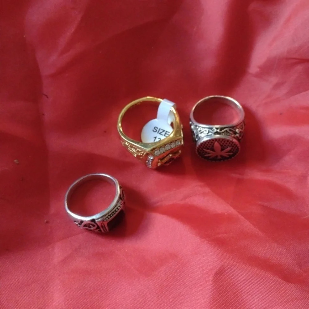 Men's rings